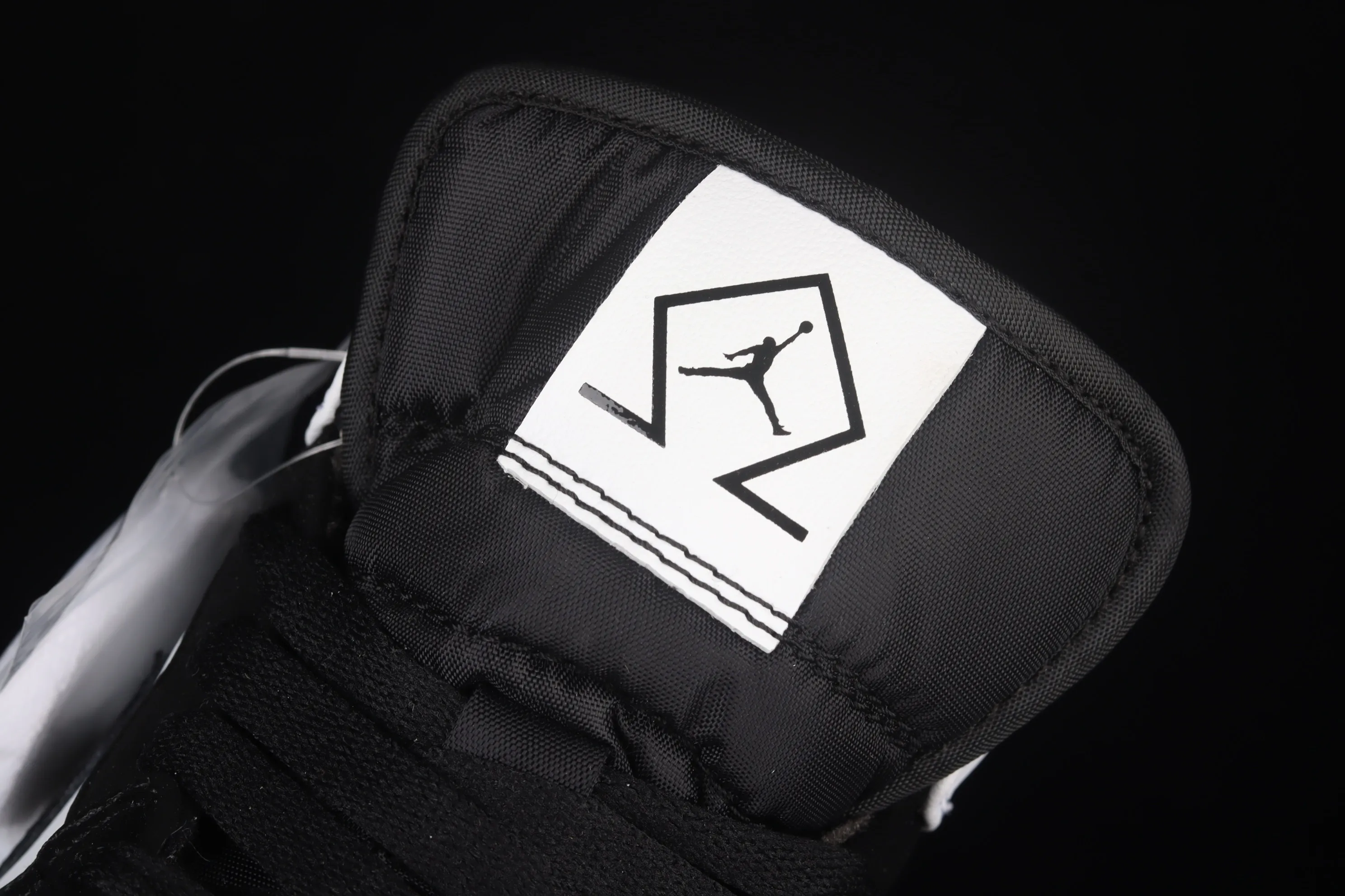 All categories Air Jordan Jordan series basketball shoes Air Jordan 1 Mid Air Jordan 1 Mid "Diamond Shorts" AJ1 Joe 1 Pearlescent White Black Panda DH6933-100